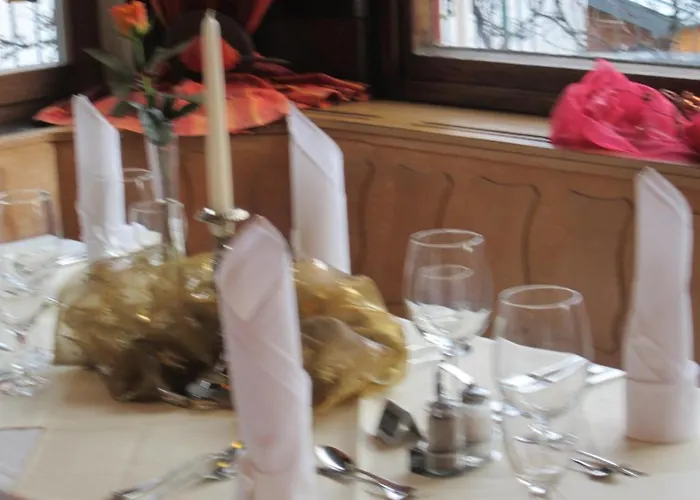 Zum Rittersprung 알텐아